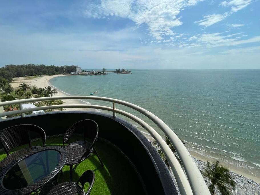 The Arena Tanjung Tuan Port Dickson Apartamento Exterior foto